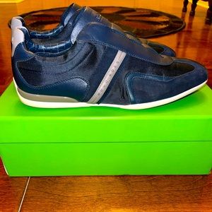Hugo Boss lace less sneakers in blue leather